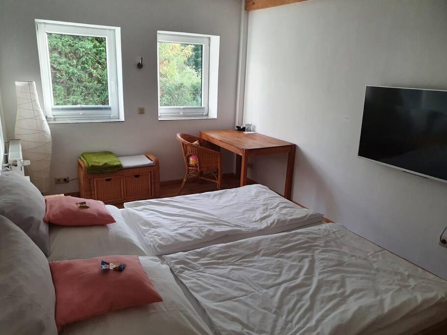 Kornhaus - Schoene Ferienwohnung Mit Pool, Kamin Und Terrasse Gottingen Luaran gambar